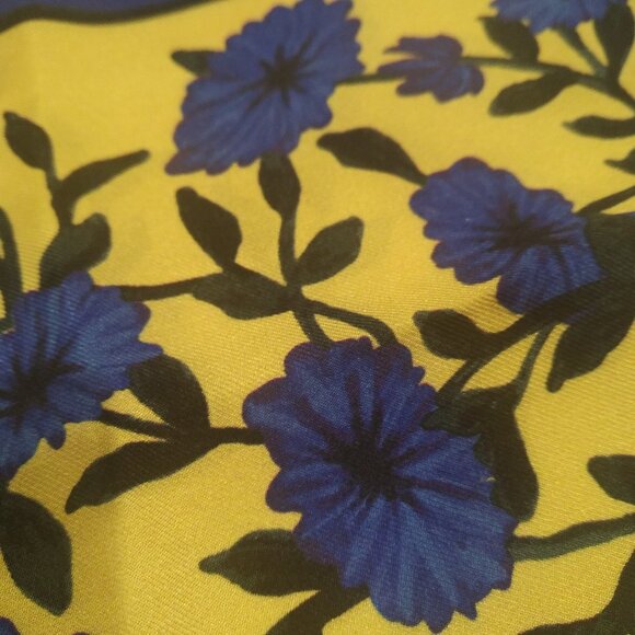 J Crew Silk Scarf - Brand New - Never Worn - Picture 4 of 6